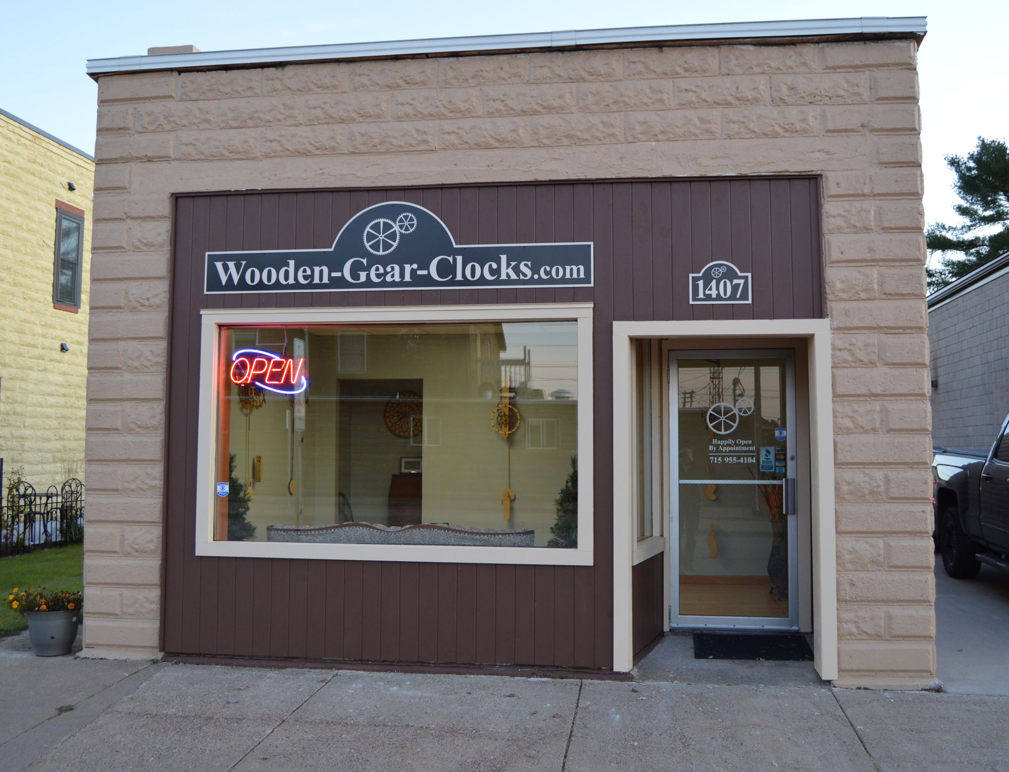 shop front 1 Wooden-Gear-Clocks store
